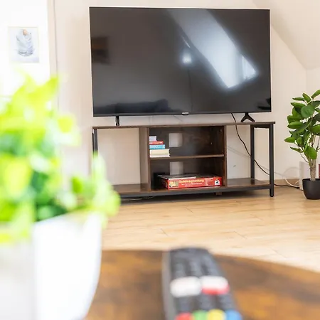 Bahnhof Altstadt Stilvolles 85 Qm Mit Smart-tv Apartment *